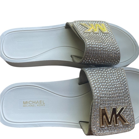 MICHAEL KORS
Embellished Platform Slide Sandal SIZE 8 - Picture 2 of 7